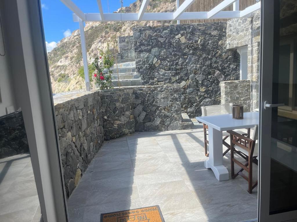 Milesian Suites Adamantas  Стая снимка